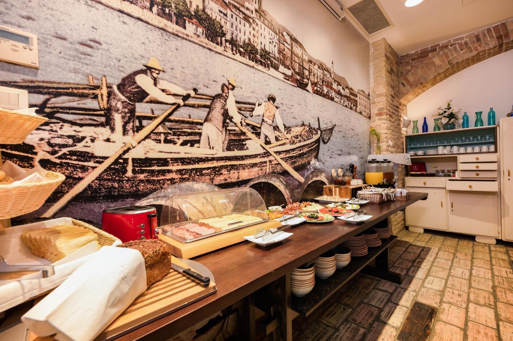 Central Heritage Hotel Split Ngoại thất bức ảnh